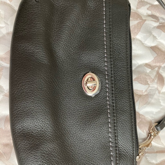 Brand New Coach Wristlet - Picture 2 of 7